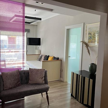 Chic & Cozy Apartment テッサロニキ エクステリア 写真
