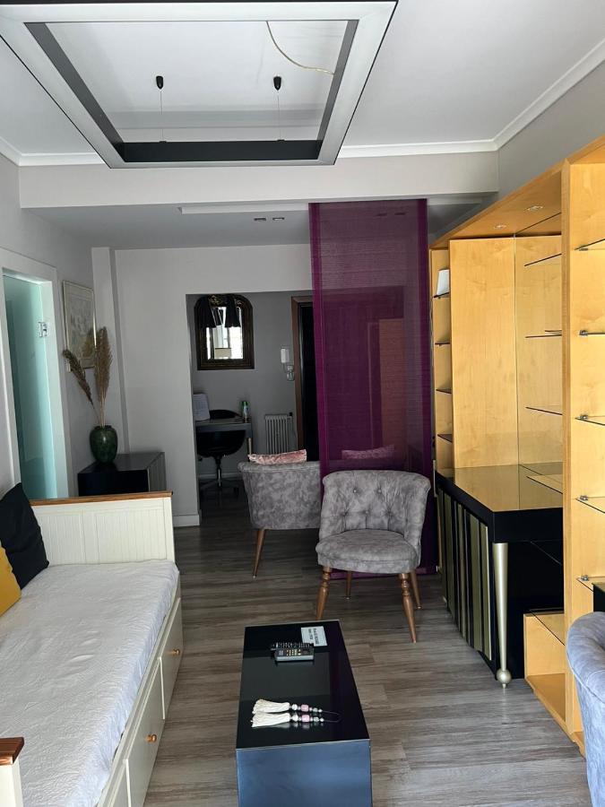 Chic & Cozy Apartment テッサロニキ エクステリア 写真