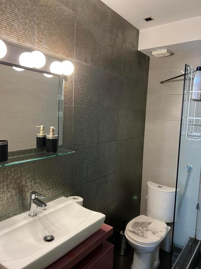 Chic & Cozy Apartment テッサロニキ エクステリア 写真